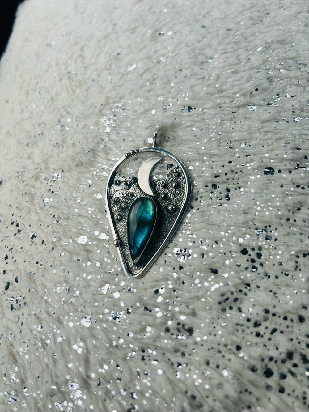 Sterling Silver925 Moon & Labradorite Heart Pendant - Blue-Green - Picture 7 of 7